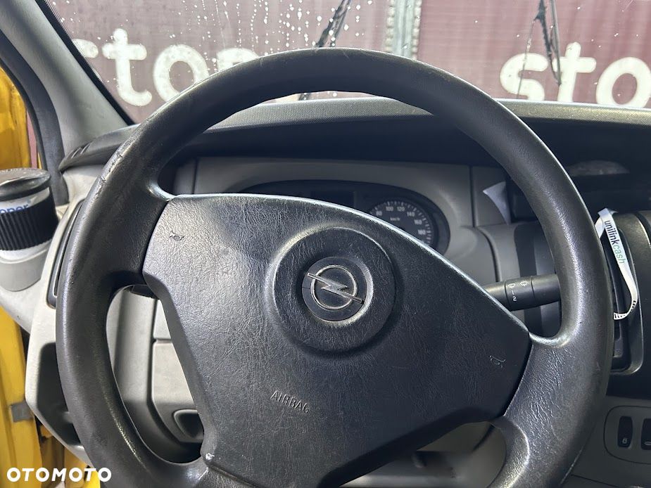 Opel Vivaro - 8