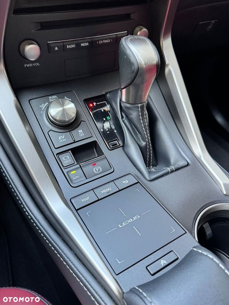 Lexus NX 300h F Impression AWD - 14