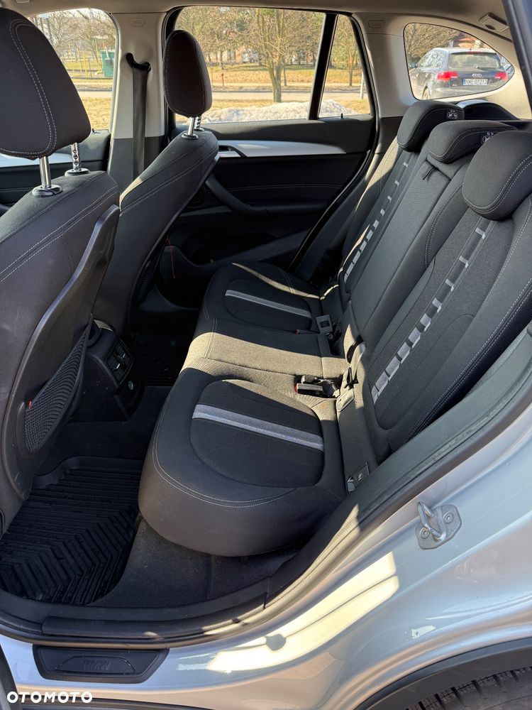 BMW X1 xDrive20d Advantage - 12