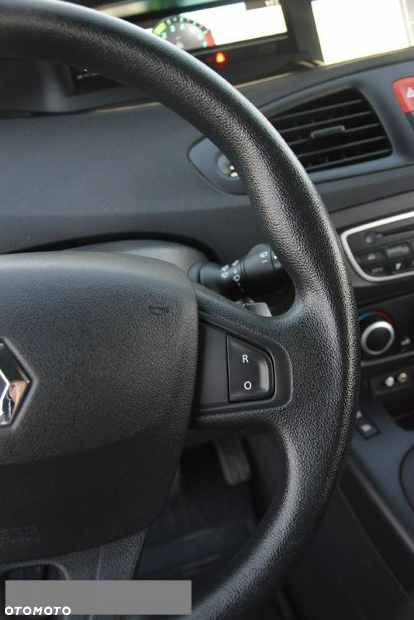 Renault Scenic 1.6 16V 110 TomTom Edition - 31