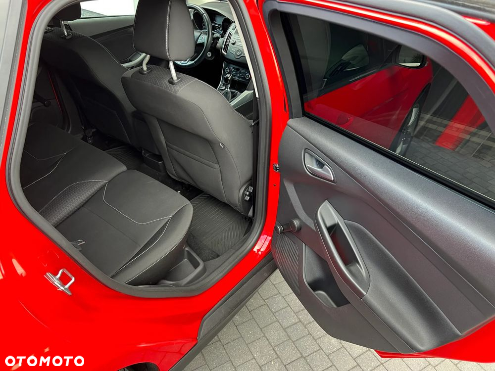 Ford Focus 1.5 TDCi Red Edition - 24