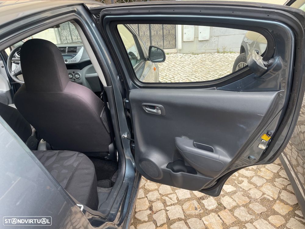 Suzuki Alto 1.0 GA - 15