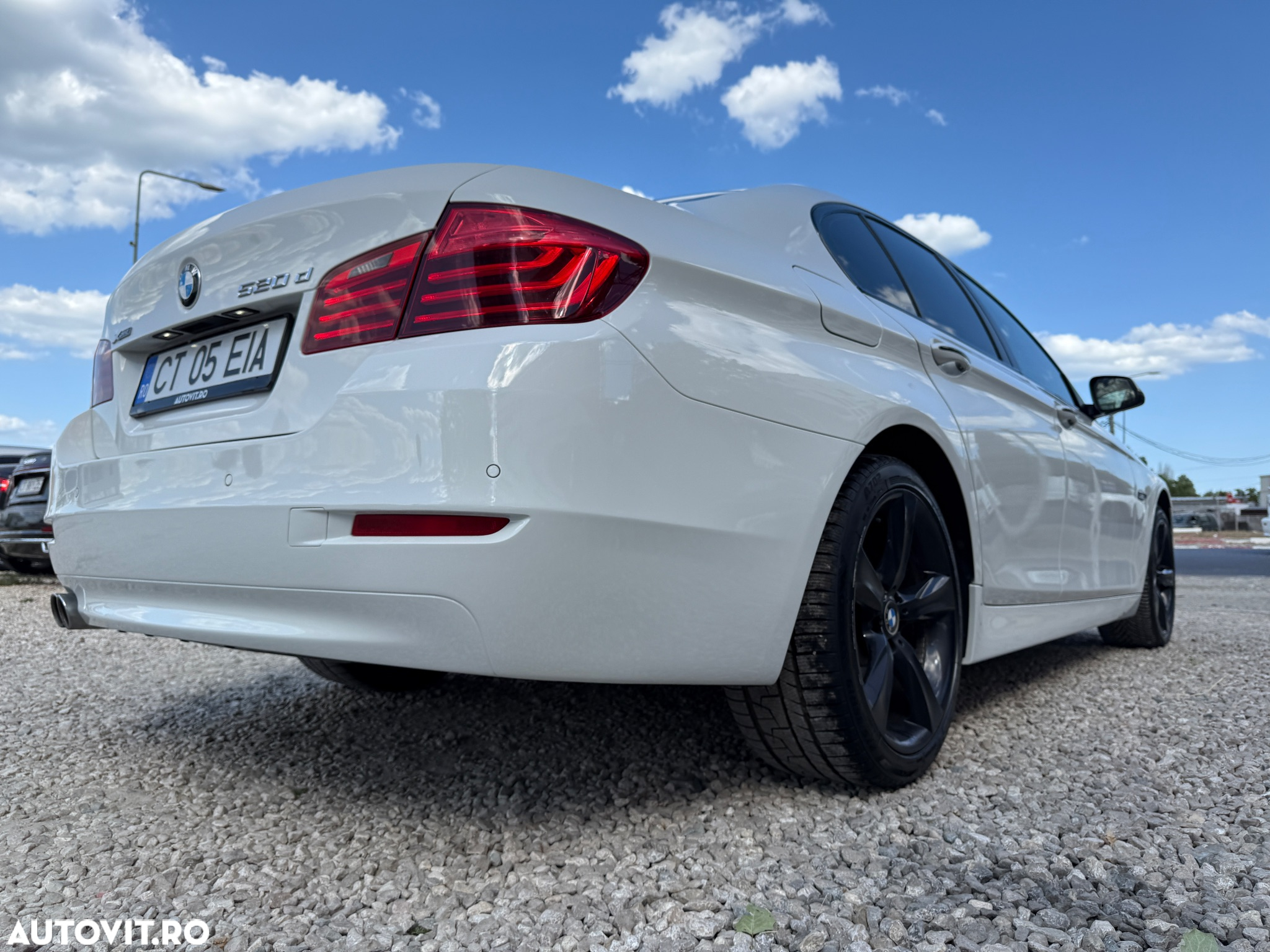 BMW Seria 5 520d xDrive Aut. Luxury Line - 17