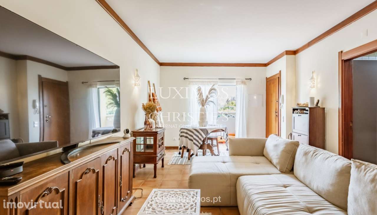 Moradia V2 com terraço e vista mar para venda em Lagoa, Algarve - Grande imagem: 4/32