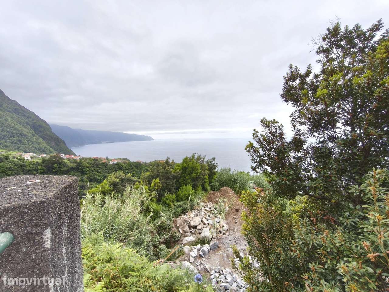 Terreno: 1582 m², sobre o mar - Ponta Delgada, Madeira - Grande imagem: 3/19