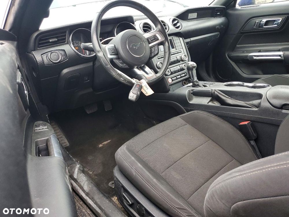 Ford Mustang 3.7 V6 Premium - 8