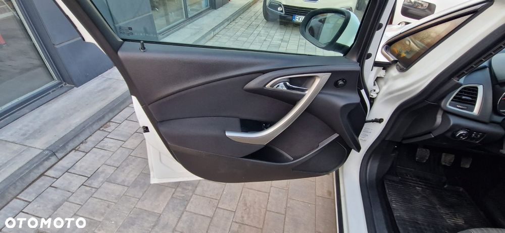 Opel Astra 1.4 Turbo Active - 24