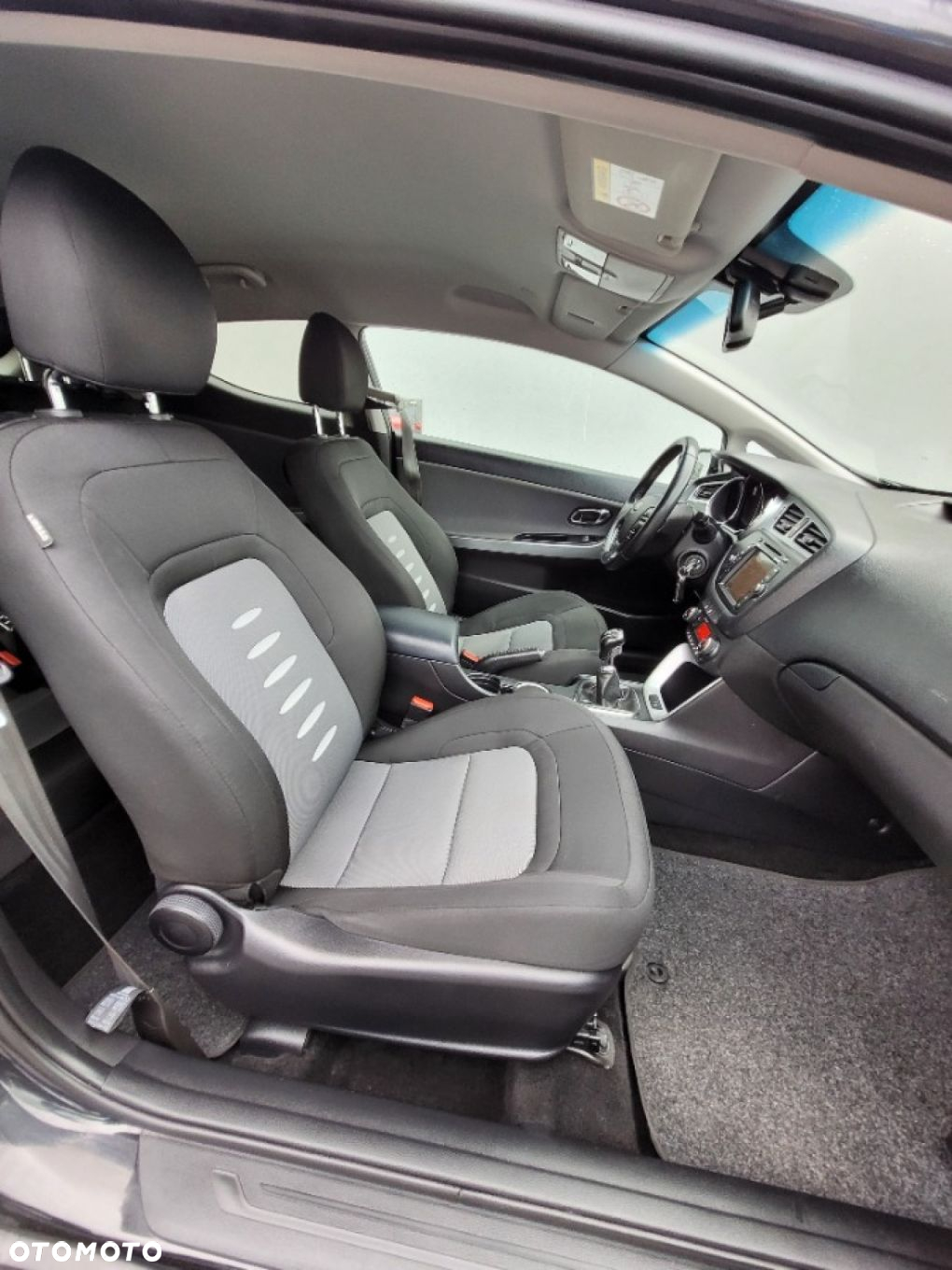 Kia ProCeed - 17