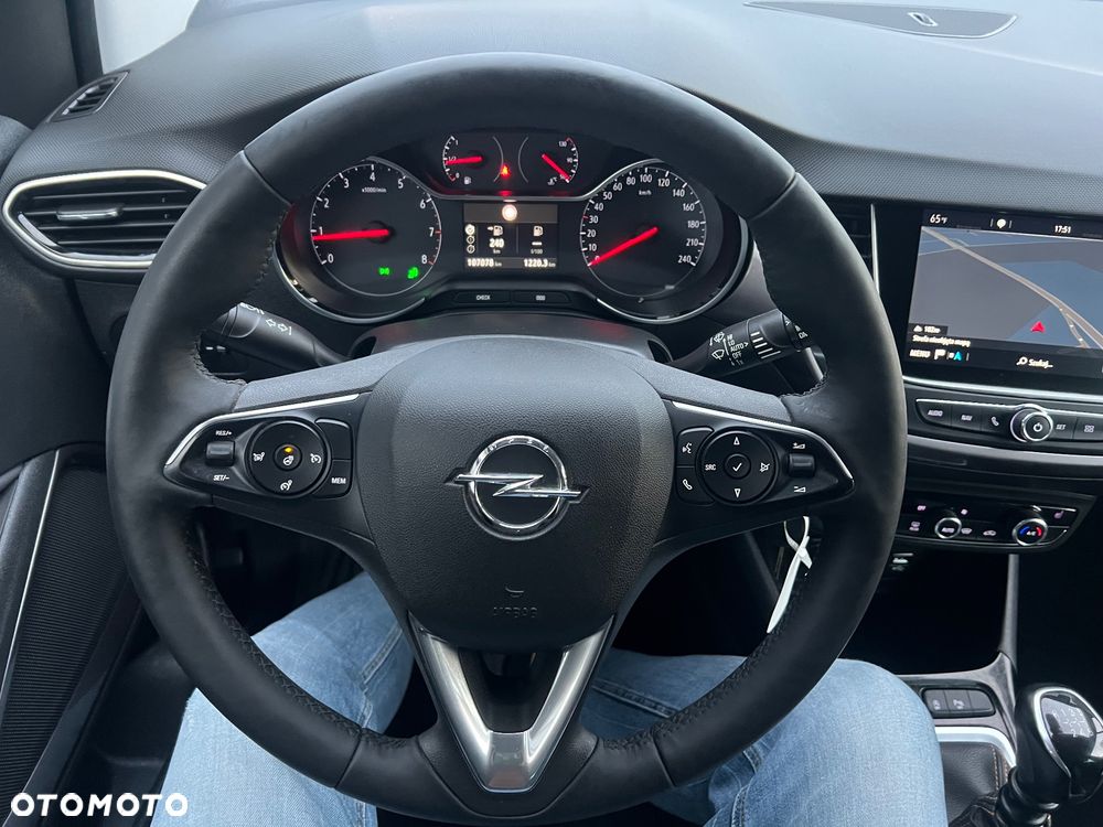 Opel Crossland X - 26