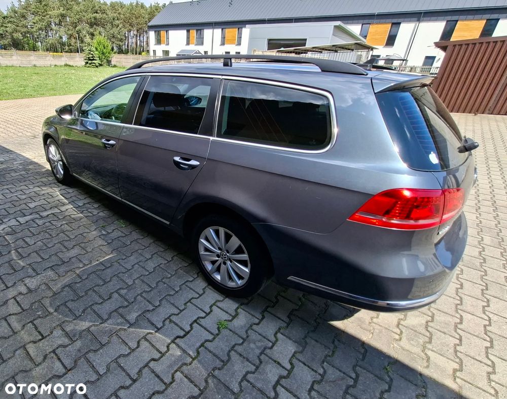 Volkswagen Passat 2.0 TDI Comfortline DSG - 9