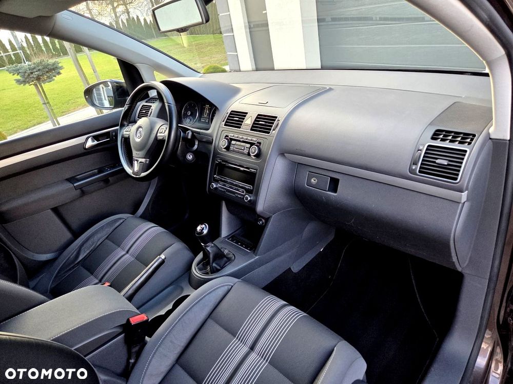 Volkswagen Touran 1.6 TDI DPF MATCH - 19