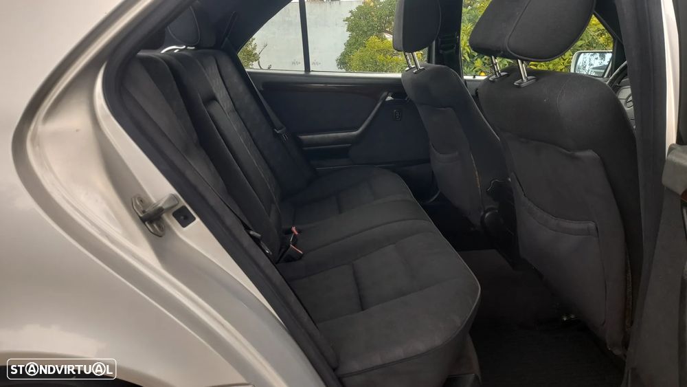 Mercedes-Benz C 200 Kompressor Classic - 32