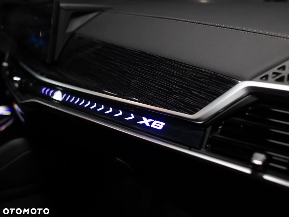 BMW X6 xDrive30d mHEV - 8