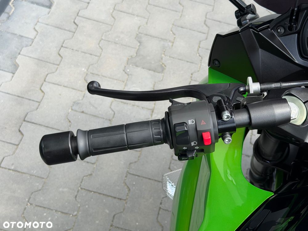 Kawasaki Ninja 1000 SX - 26