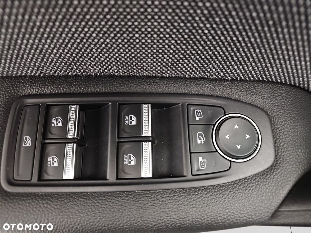 Renault Captur 1.0 TCe Techno - 11