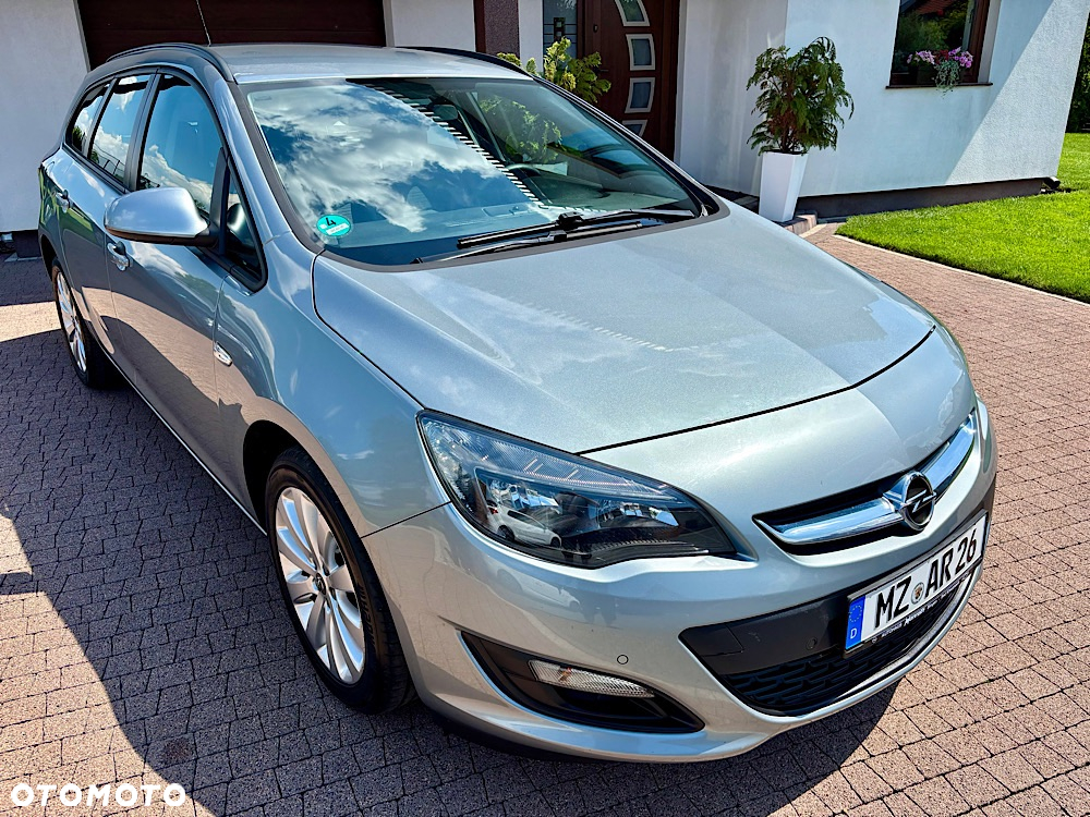 Opel Astra IV 1.4 T Cosmo - 23