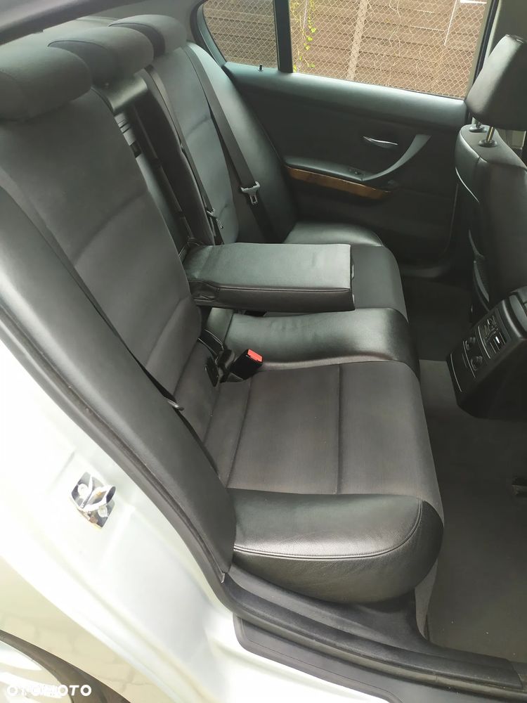 BMW Seria 3 - 21