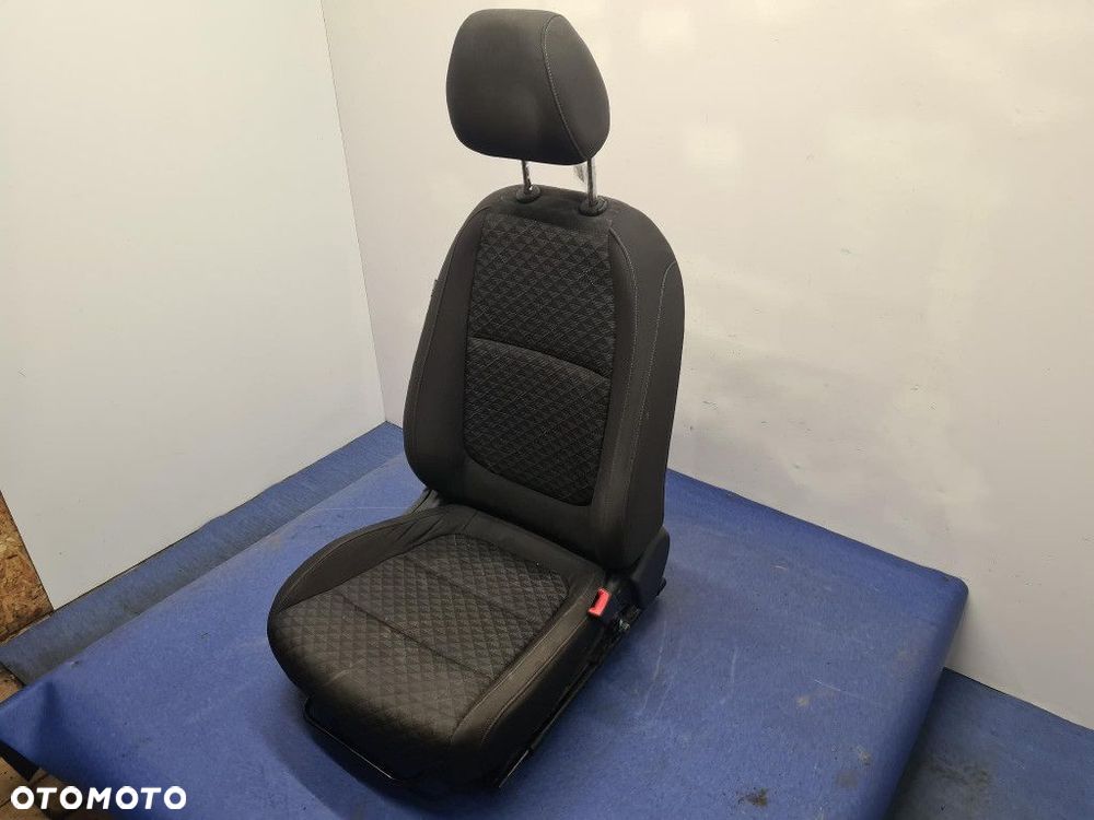 KIA RIO IV HB FOTEL PASAŻERA. - 5