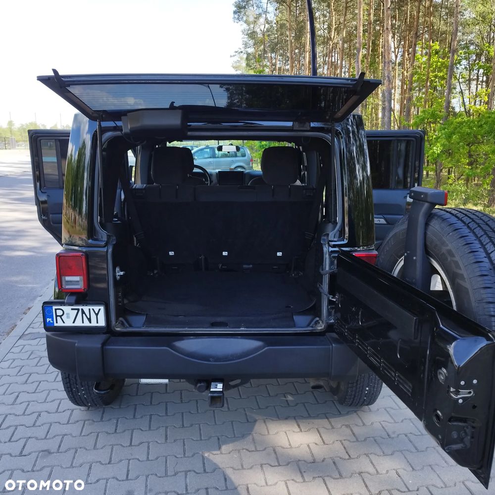 Jeep Wrangler - 9