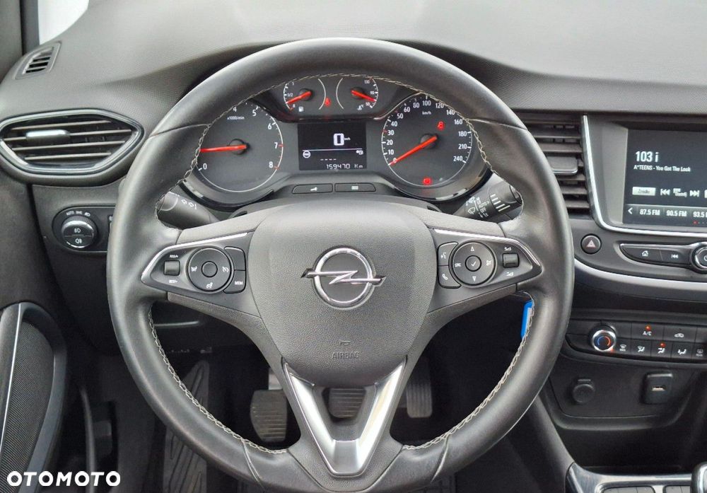Opel Crossland X - 24