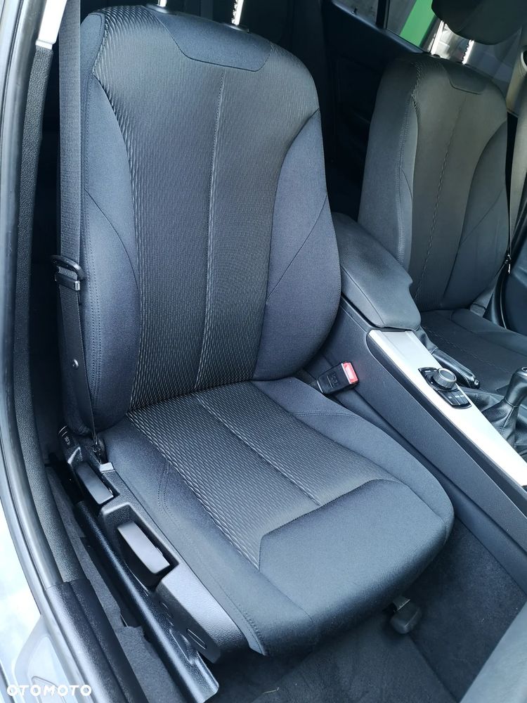 BMW Seria 3 316d Modern Line - 24