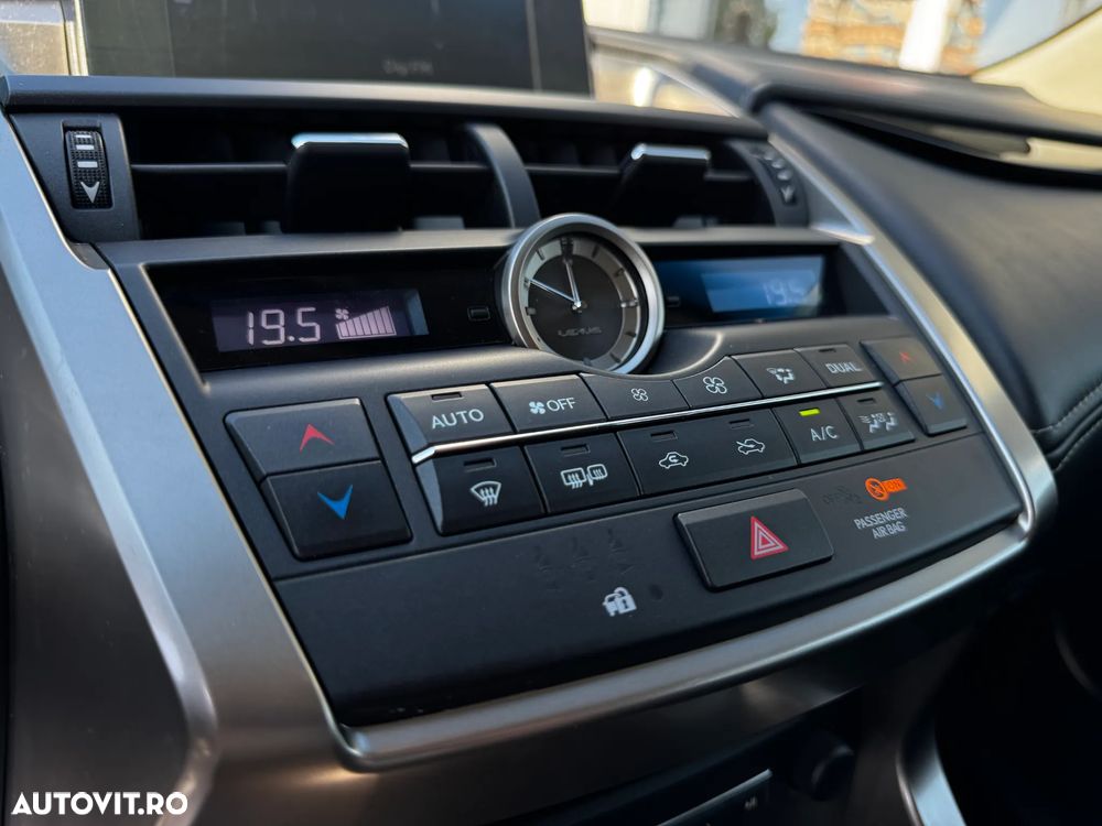 Lexus Seria NX 300h - 27