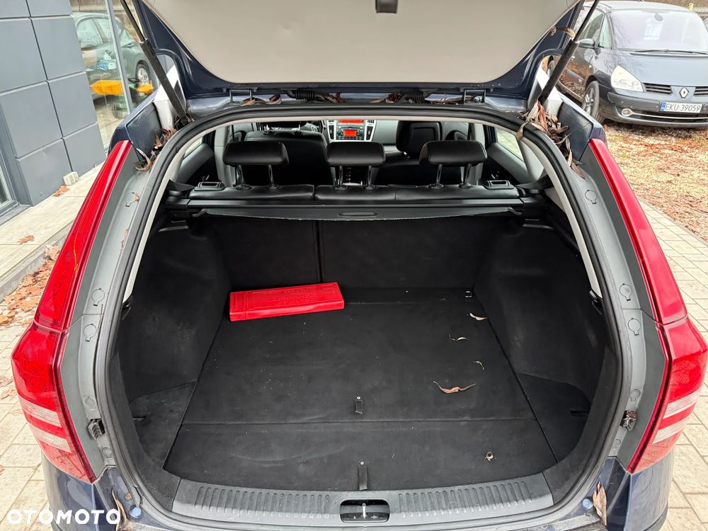 Kia Ceed 2.0 CVVT Spirit - 24