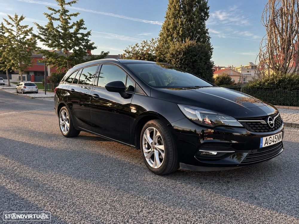 Opel Astra Sports Tourer - 12