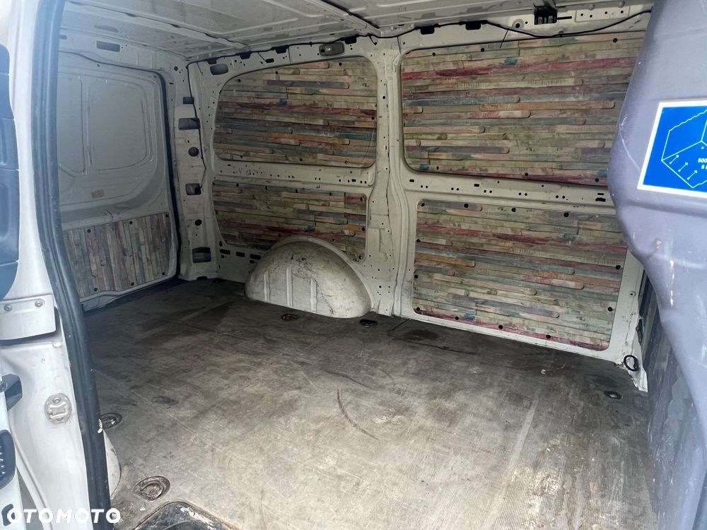 Mercedes-Benz Vito - 16