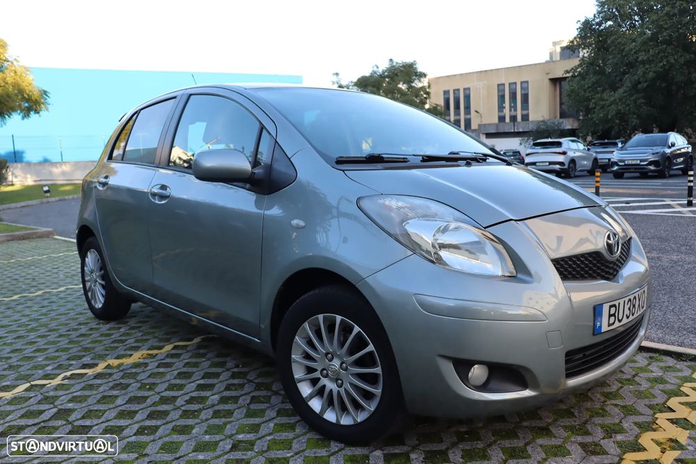 Toyota Yaris 1.3 VVT-i Sol High Pack VSC+TRC - 44