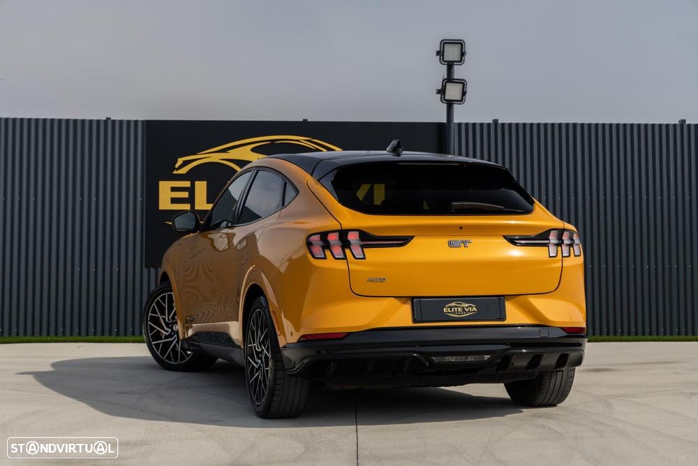 Ford Mustang Mach-E GT AWD - 18
