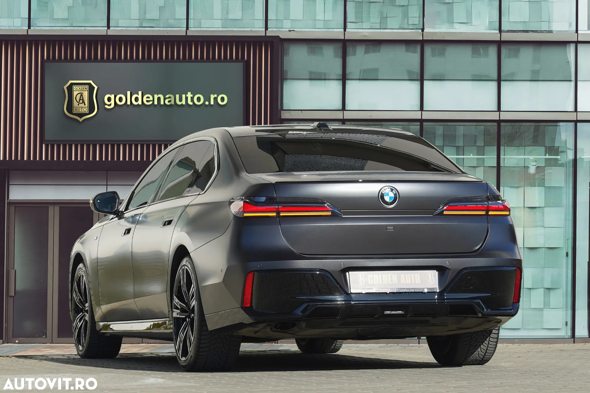 BMW Seria 7 740d xDrive MHEV - 17