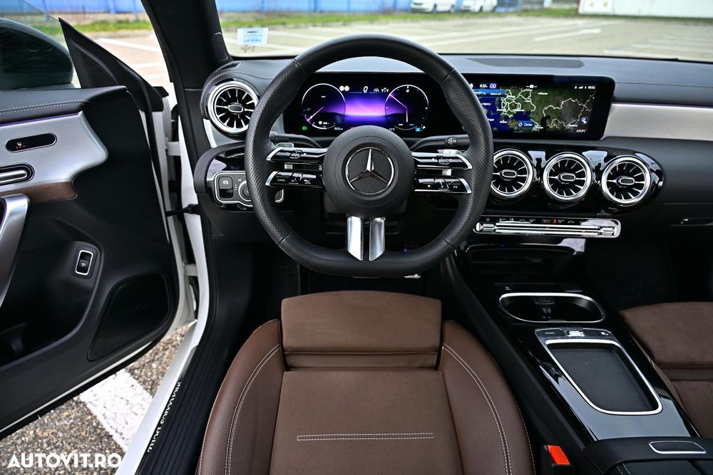 Mercedes-Benz CLA 250 4Matic 8G-DCT Edition AMG Line - 17