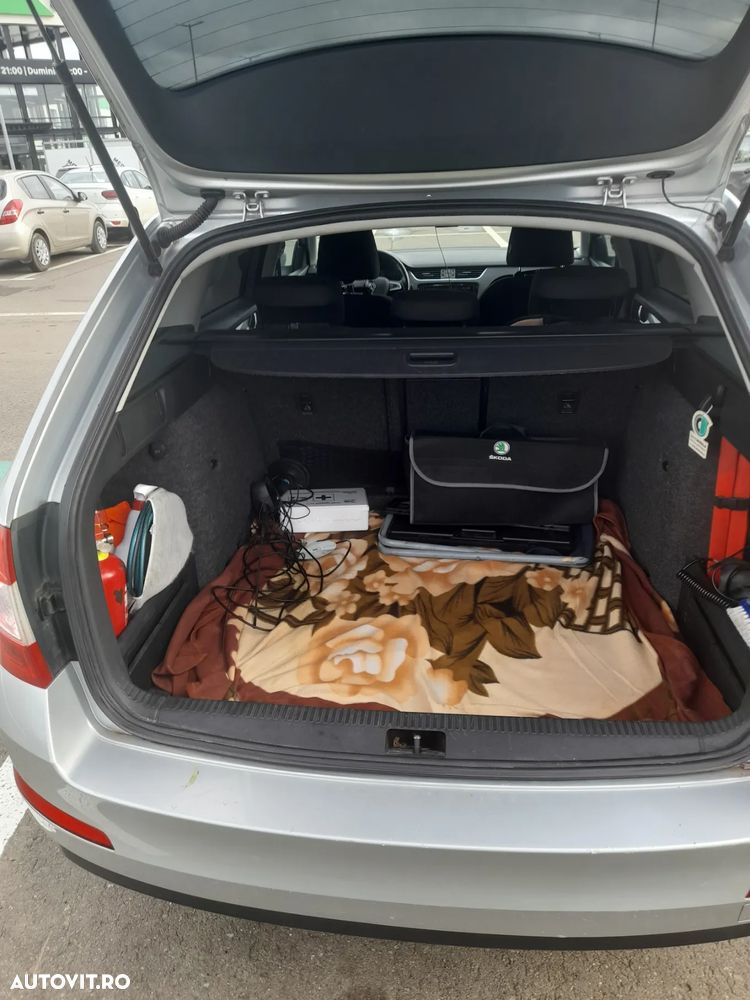 Skoda Octavia 1.6 TDI Business - 9