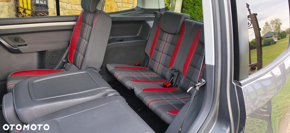 Volkswagen Touran - 20