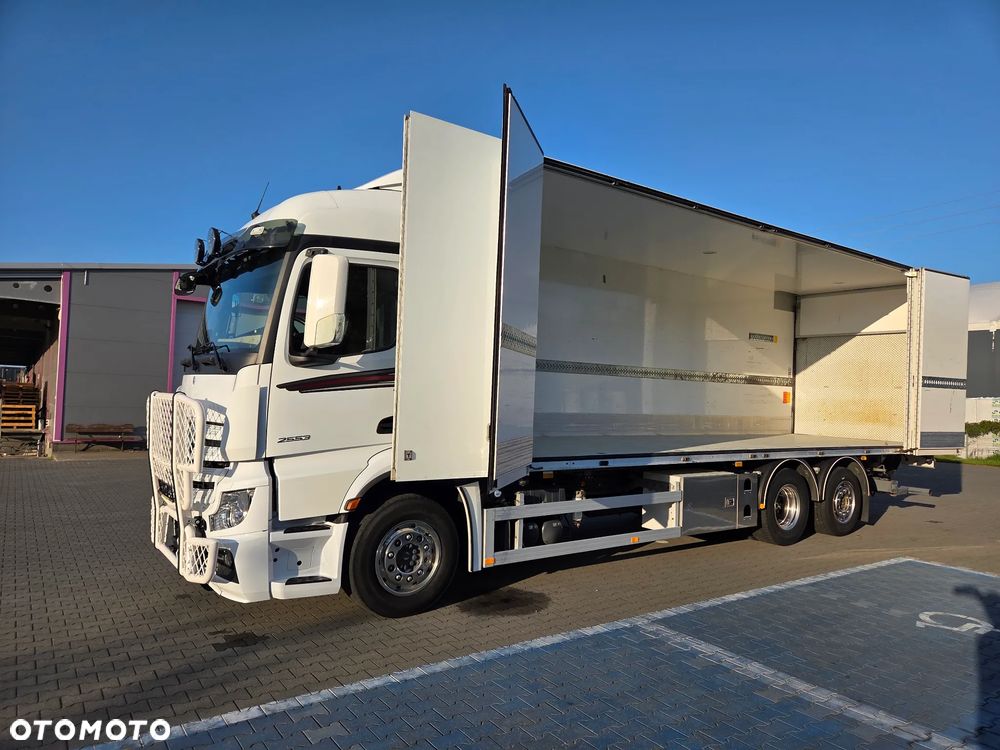 Mercedes-Benz Actros 2553 - 11