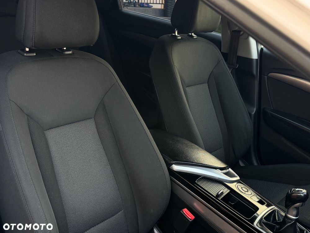 Hyundai i40 Kombi 1.6 Classic - 15