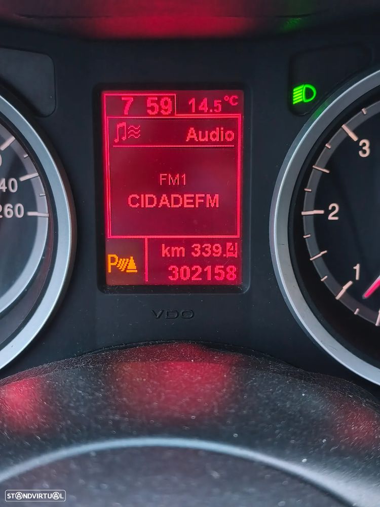 Alfa Romeo 159 1.9 JTDm 16V - 8