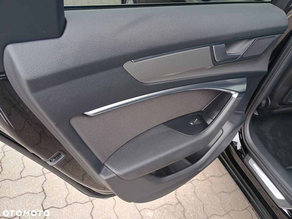 Audi A6 Avant - 11