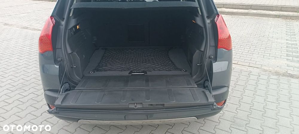 Peugeot 3008 1.6 HDi Active - 11