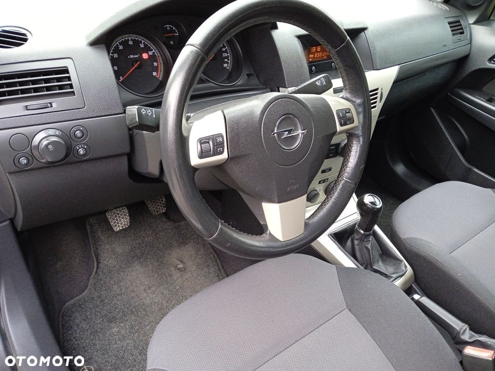 Opel Astra 1.4 - 8