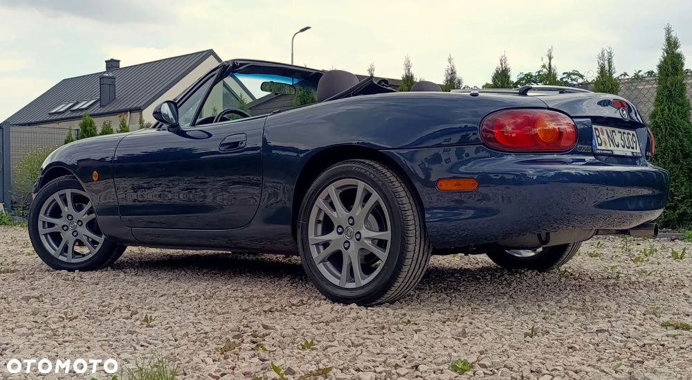 Mazda MX-5 1.6i 16V - 12