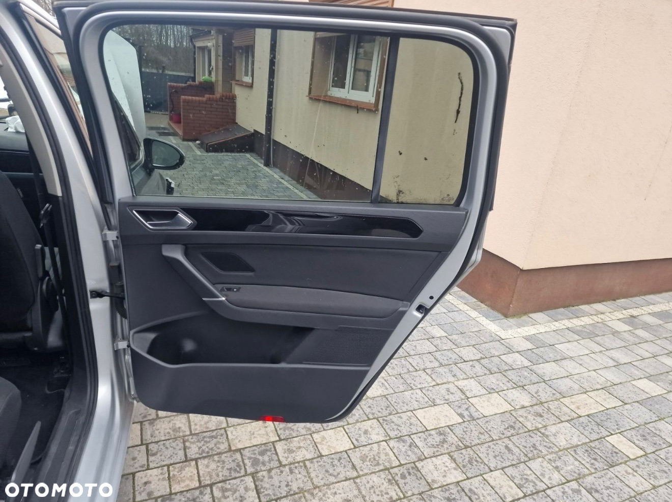 Volkswagen Touran - 8