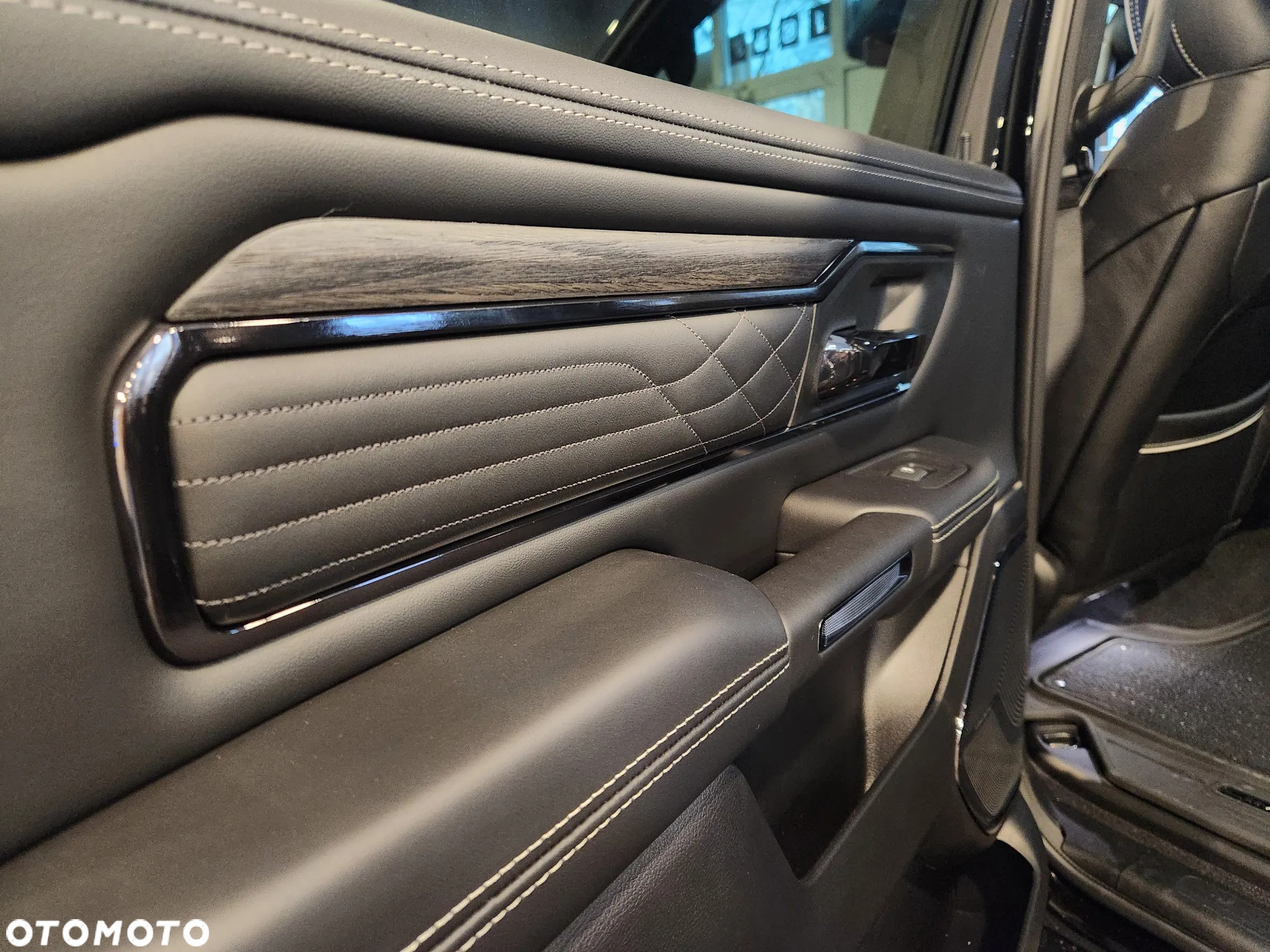 RAM 1500 - 34