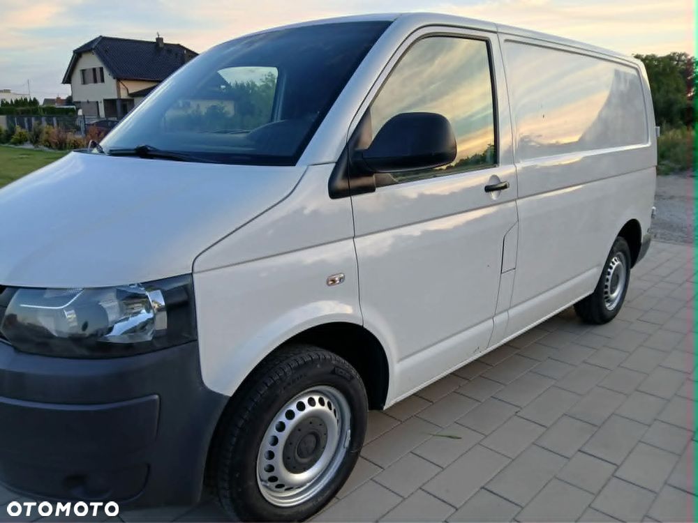 Volkswagen Transporter - 1