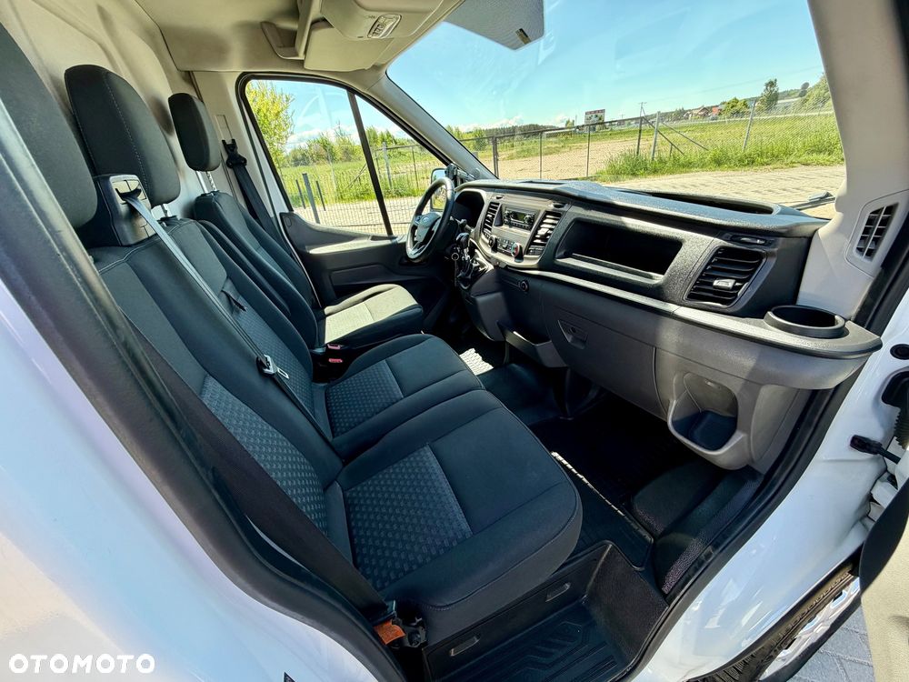 Ford Transit - 11