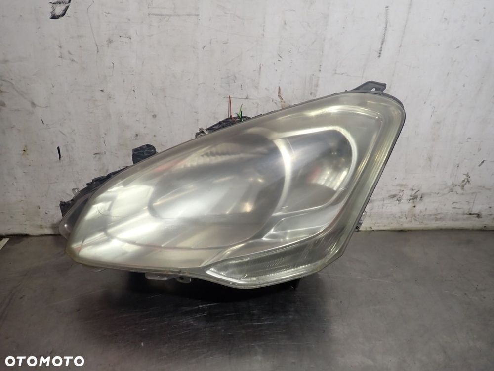 LAMPA LEWA PRZEDNIA CITROEN BERLINGO II 1.6 - 1