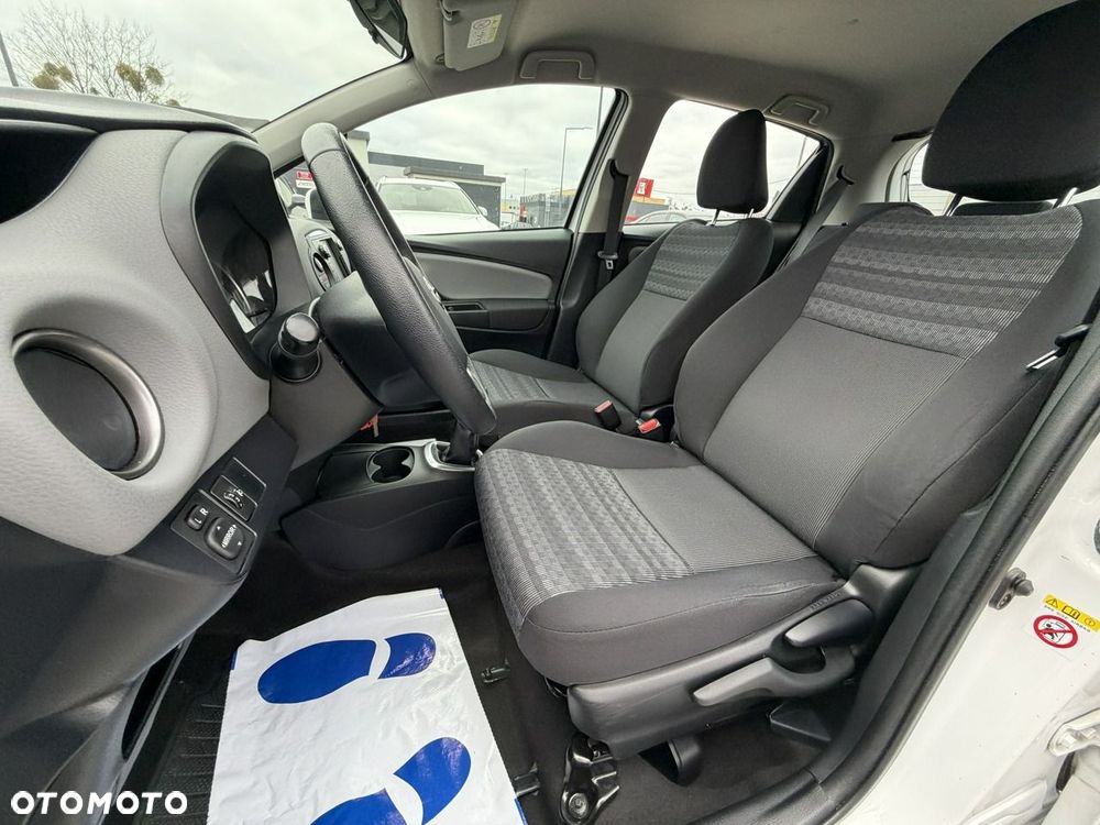 Toyota Yaris - 19