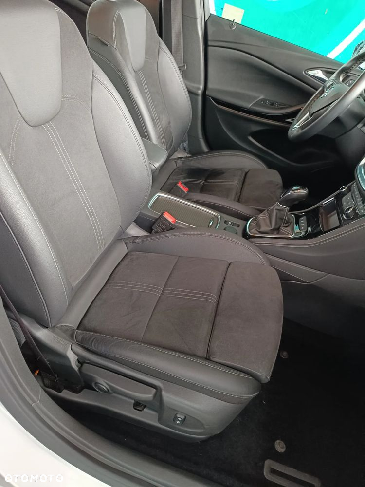 Opel Astra V 1.2 T Elegance S&S - 32