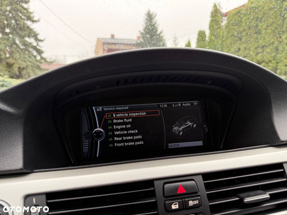 BMW Seria 3 320d Efficient Dynamics Edition - 38